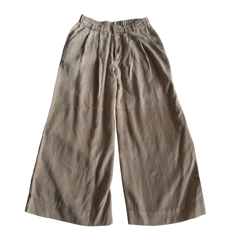 YFB Young Fabulous & Broke Cropped Pant Womens Small Tan Wide Leg Pleated Front